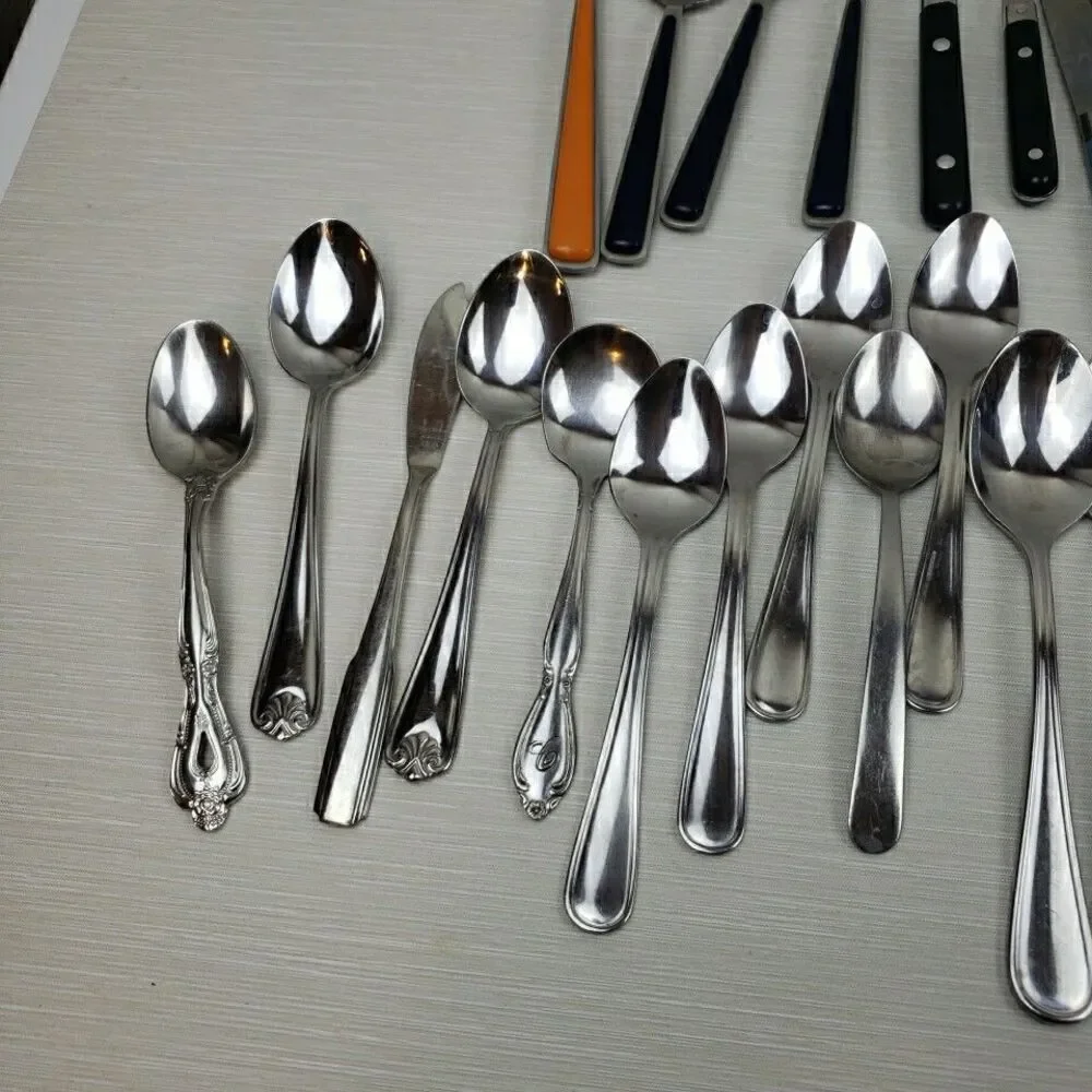 Mix Lot of Flatware Silverware Serving Utensil Stainless Spoons Forks Knives